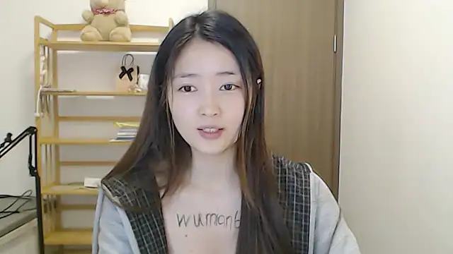 Mimi-cnbaby's Live XXX Chat