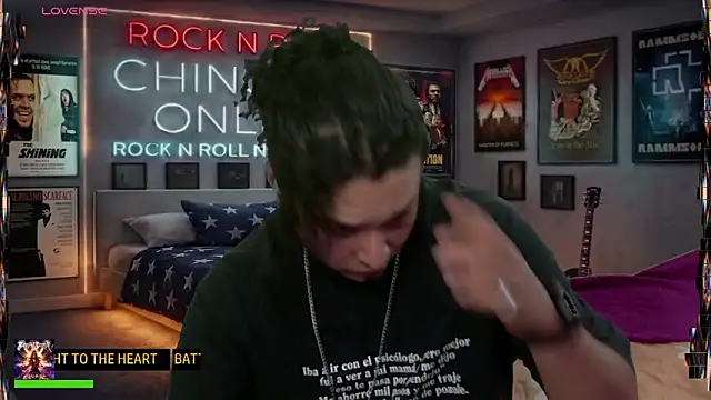 chino_roz webkamerás műsora