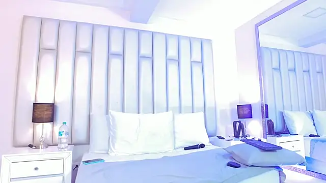 aandreaperezのライブXXXチャット