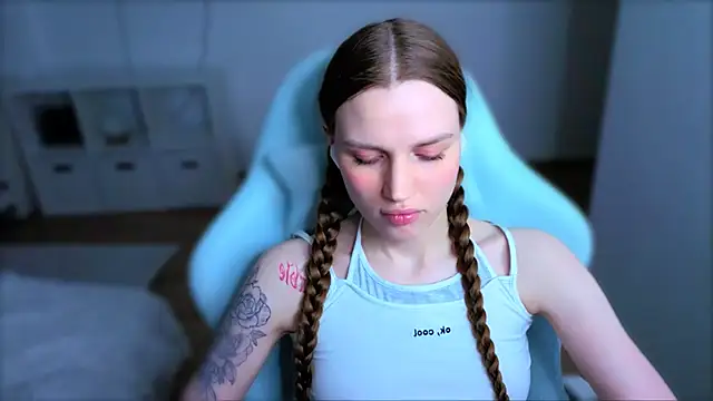 StellaLawless Chat XXX live