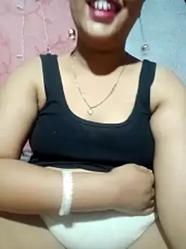 Pokazy przed kamerką – Ayshareya_baby