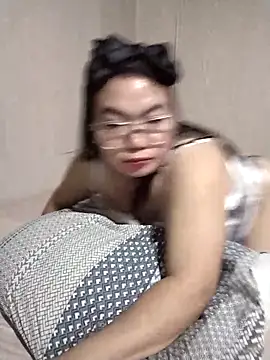 Chat XXX en directo de Eurelle_89