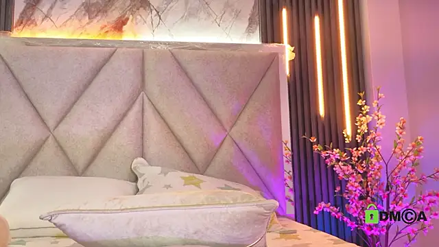 Happy_tits' Live XXX Chat