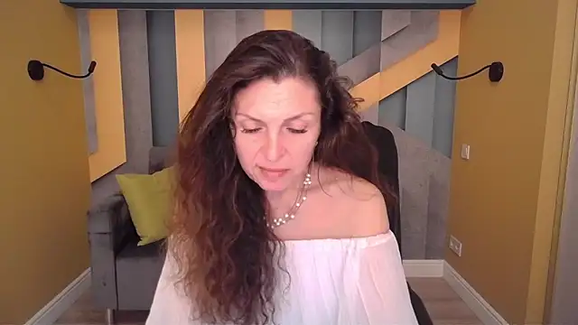 EllaLong Adlı Modelin Canlı XXX Sohbeti