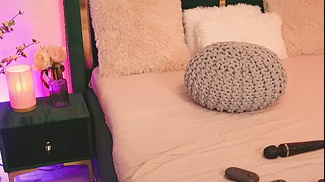 XeniaBlu Adlı Modelin Canlı XXX Sohbeti