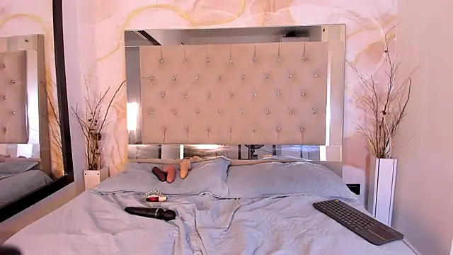 ainaah_ Live XXX Chat