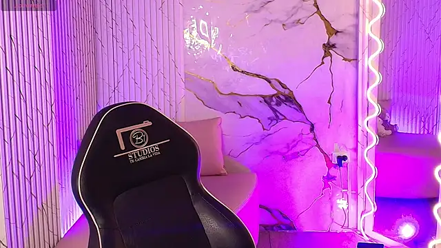 PEACHY_TAY's Live XXX Chat