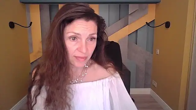 Chat +18 de EllaLong ao vivo