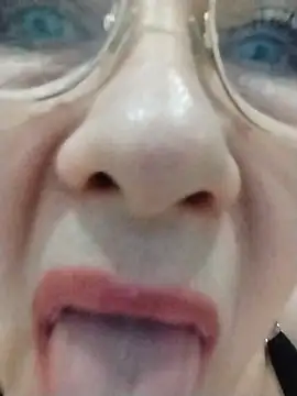 SalientClean Live XXX-Chat