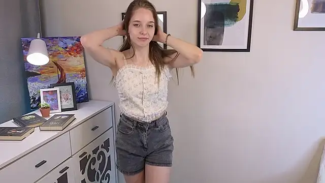 Nina_Crown – Naživo XXX chat