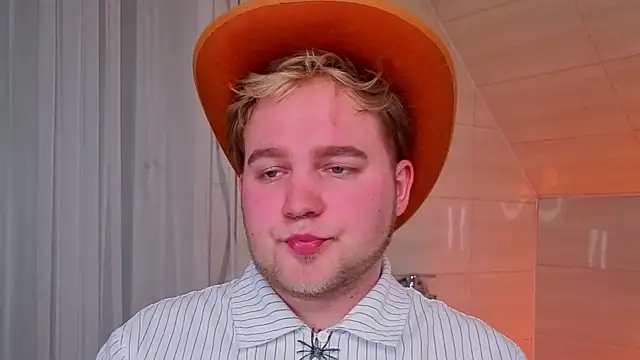 Show de BlondeRebe na webcam