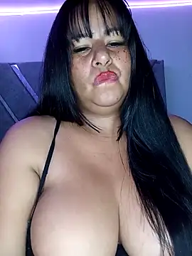 RosenRot07's Live XXX Chat