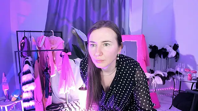 Golden_Dragon Adlı Modelin Canlı XXX Sohbeti