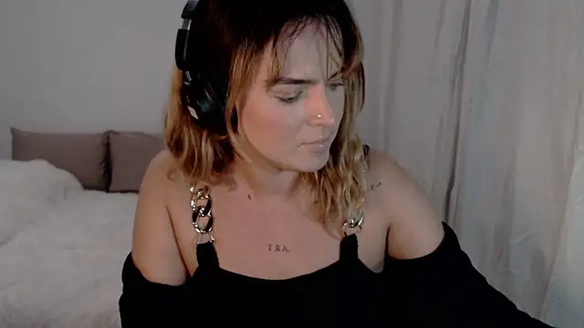 دردشة ViviRoses الجنسية المباشرة