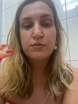 Show de Bia_sexynovaes na webcam