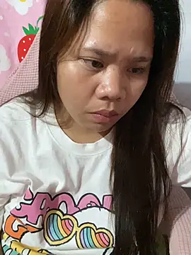 _UrSingleMamiBella_'s Live XXX Chat