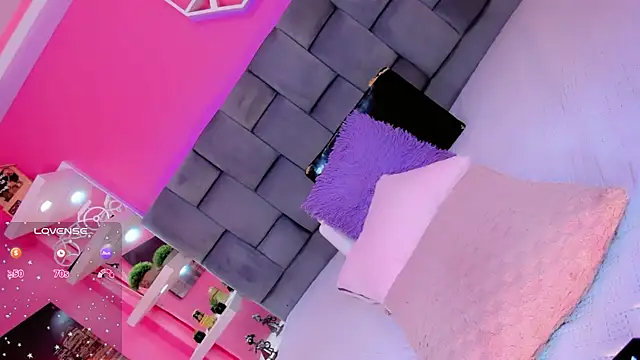 Michelle_San's Webcam Show