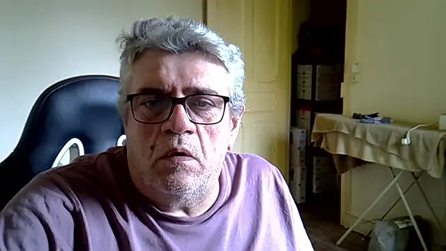 _hippo_'s Live XXX Chat