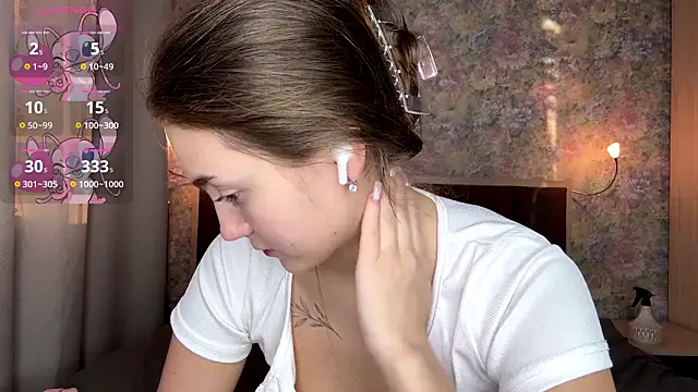 LoraDavi's Live XXX Chat