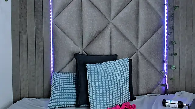 Chat +18 de AnnieRouse__ ao vivo