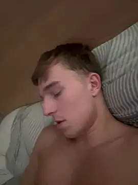 Curiouskittenxx Show in webcam