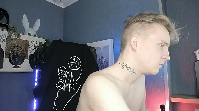 AlexxSweet Adlı Modelin Canlı XXX Sohbeti