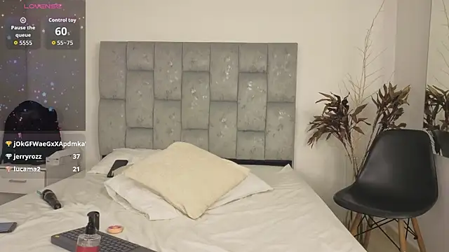 LexyJohnnes_: онлайн-секс-чат