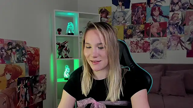 ElaraVoltage Chat XXX in diretta