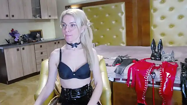 Chat +18 de DomCaprisse ao vivo