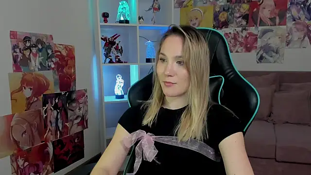 ElaraVoltage Live XXX Chat