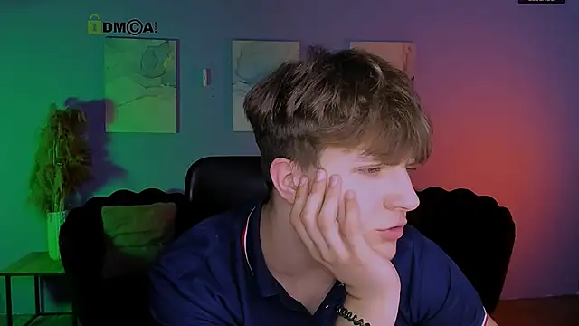 travis_wolf_: онлайн-секс-чат