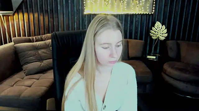 โชว์เว็บแคมของ Alina_Blonde