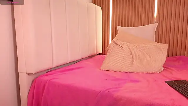 KimSensual_'s Live XXX Chat