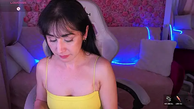 CarolinaaFoxyyy Chat XXX in diretta