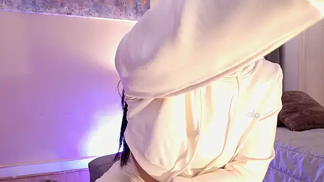 Megaan___ Chat XXX in diretta