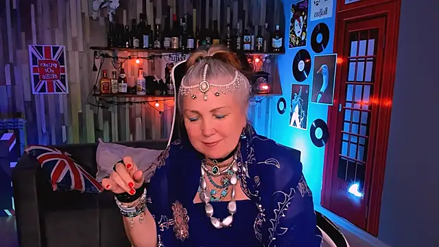 LilaMaharani: онлайн-секс-чат