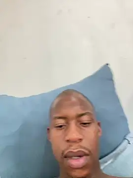 dick4mami 网络视讯表演