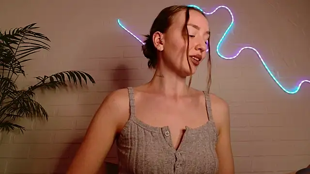 WhitePrincessLuna Adlı Modelin Canlı XXX Sohbeti