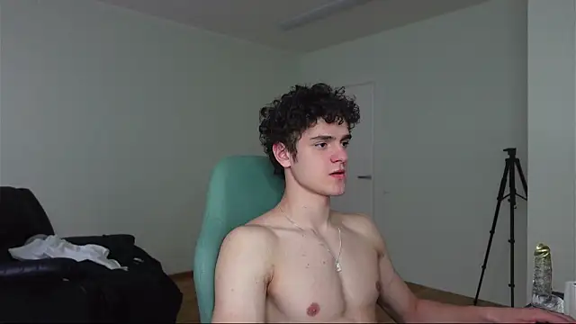 Brad_HollowayのライブXXXチャット