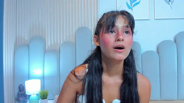 luly_dreams Chat XXX live