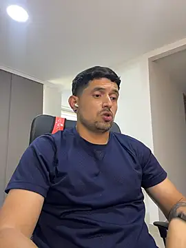 Živý XXX chat TroyeSavage