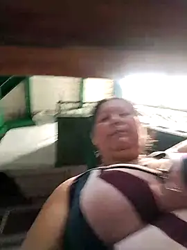 Chat +18 de Brenda_Berck_ ao vivo