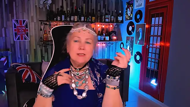 LilaMaharaniのライブXXXチャット