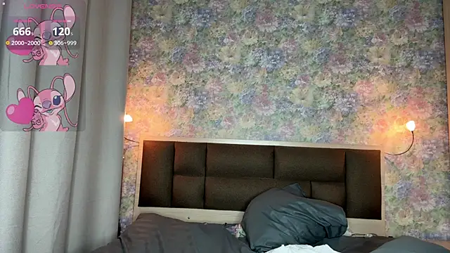 LoraDavi's Live XXX Chat