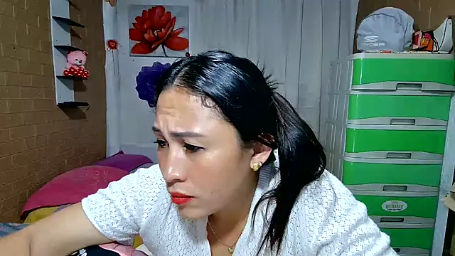 Filipina_Desire – Live XXX-chat