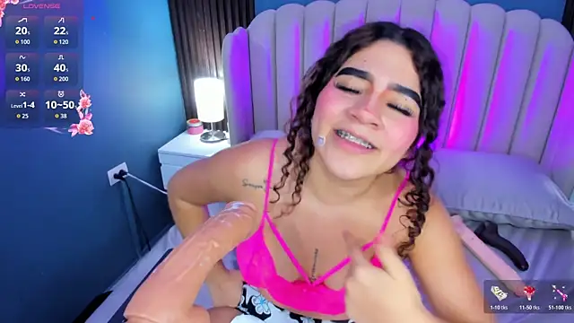 Chat +18 de little_valentinaa ao vivo