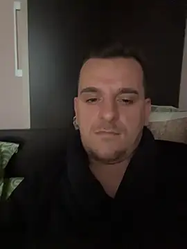 Huge_cock22cmn Webbikameraesitys