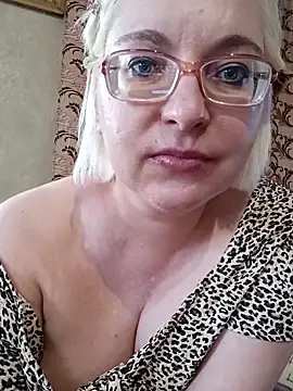 VikaKing's Live XXX Chat