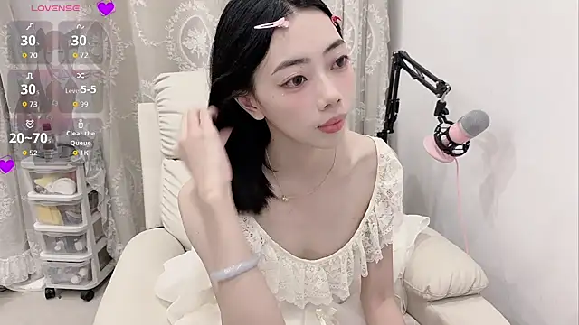 tuantuanle's Live XXX Chat