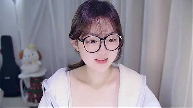 YUANYUAN-A's Live XXX Chat